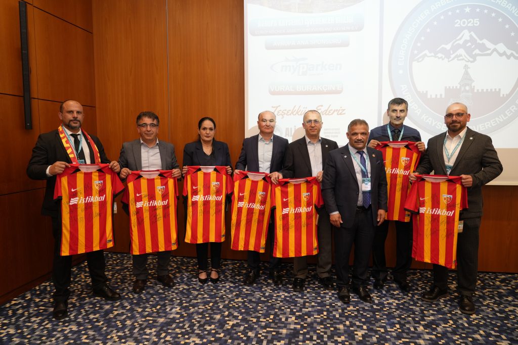 Ana Sponsorlara Kaysri formasi