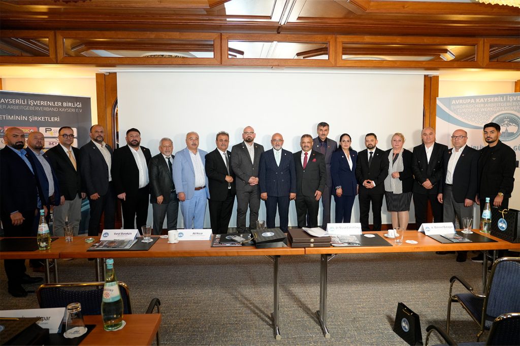 akib is dunya bulusma yonetim kurulu