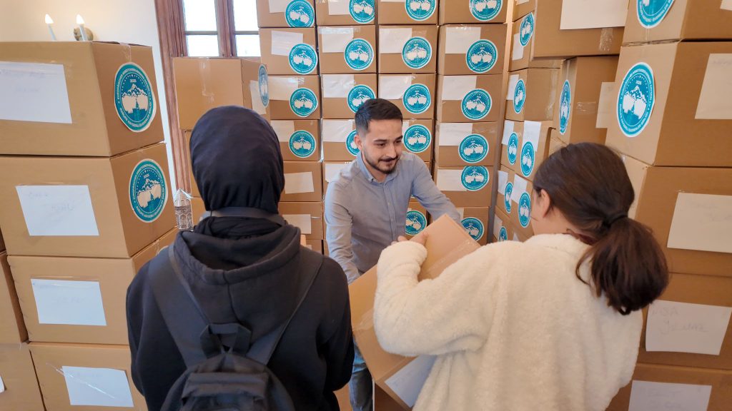 akib kiyafet yardimi 8