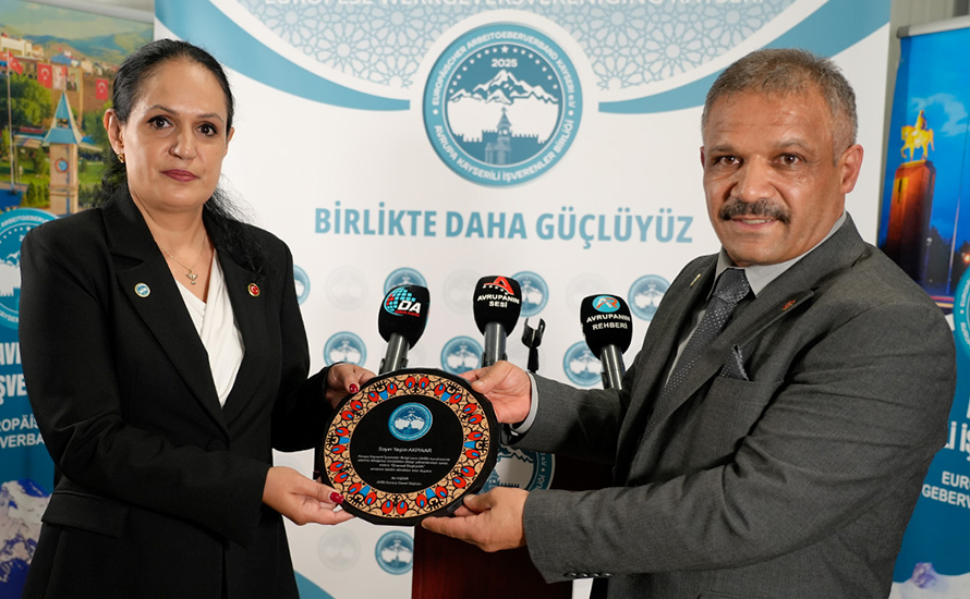 Avrupa’da altyapı sektörünün ilk Türk kadın iş insanı Yeşim Akpınar, AKİB yönetiminde akib 1